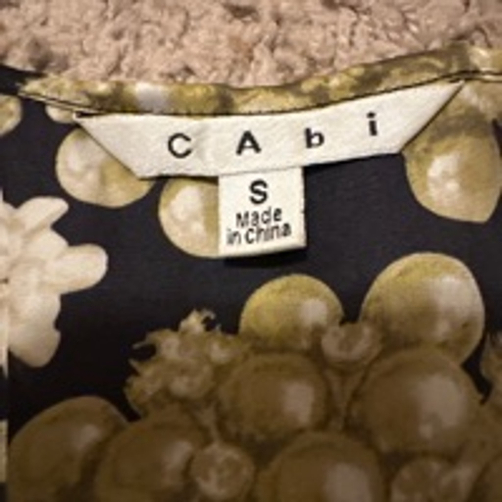 Women's Cabi Silk Top Size S Black and Gold - Picture 2 of 6
